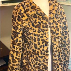 Size small faux fur SILKY AND SO WARM leopard coat